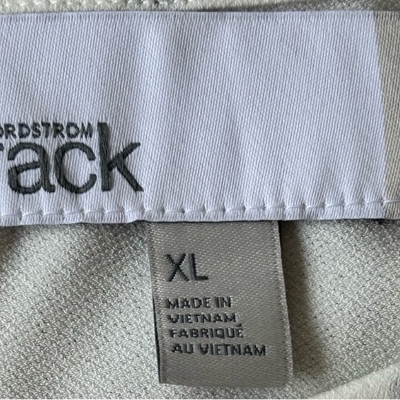 Polka Dot Puff Sleeve Blouse - Picture 5 of 5